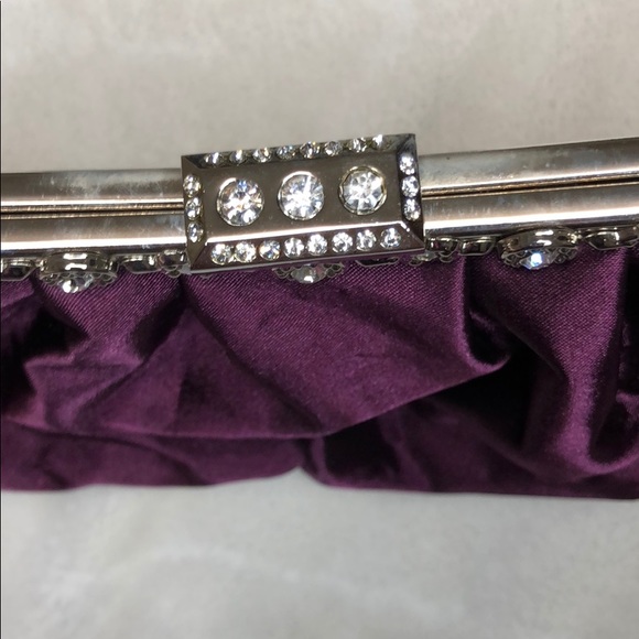 Everything clutch bags with stone all over satin - Picture 3 of 8